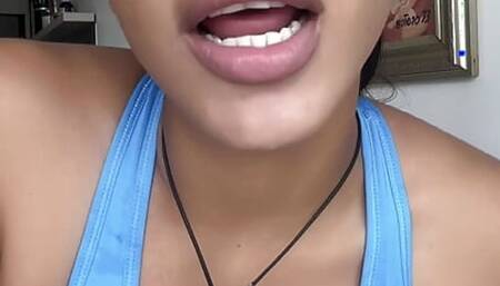 She loves to lick and suck her armpits -amateur couple- nysdel