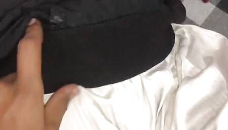 Soi hui sauteli ka pant khol diya