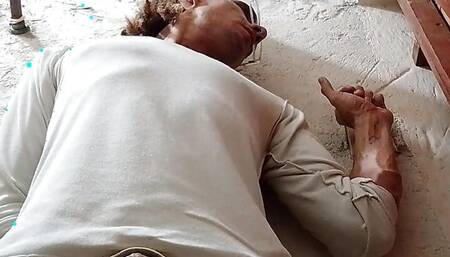 From there you see the hat and the party begins: Raba Erre Go