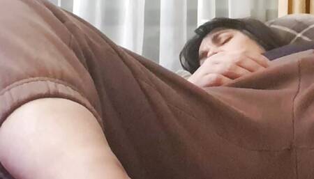 Putting your fingers deep into the vagina is wet