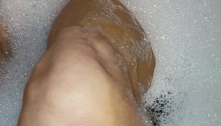 Tempest in bubble bath and flexing