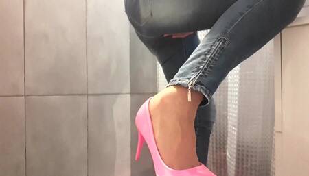 Desperate Pee in My Jeans and Pink High Heels