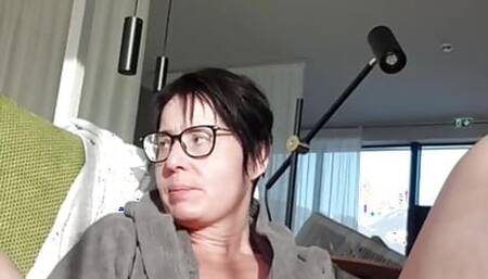 Milf Julie orgasm at public relax place