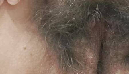 playing and tasting with a fruit in the milf's vagina