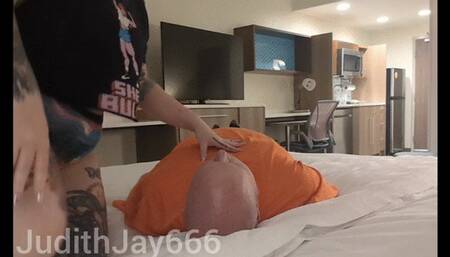 Tattooed hotel face sitting - back view