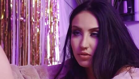 TWISTYS - Watch Jade Baker And Molly Stewart Take Turns Licking Each Other's Pussies In The Bathtub