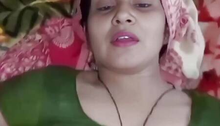 Indian village aunty and her boyfriend enjoy sex moment, Indian xxx video of Madhuri bhabhi