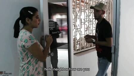 Fuck the Nice Neighbor in Exchange for Opening the Door Until I Reach a Squirt - Porn in Spanish