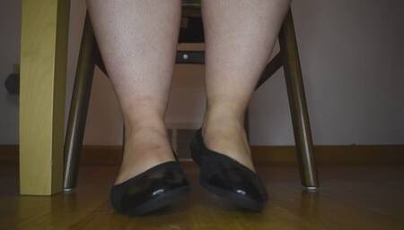 Under The Table Shoe Play Black Flats (part 3 Of 3): Front View