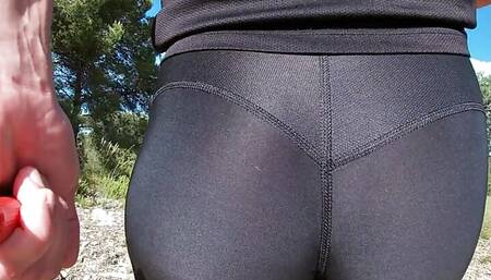 Sexy ass guy shows his tight ass in leggings to the jocks around