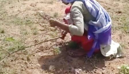 Indian desi girl in khet sex videos