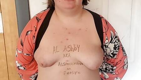 An 18 year old fully exposes herself and becomes a webslut