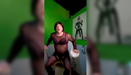 Solo fun in Sex Cinema