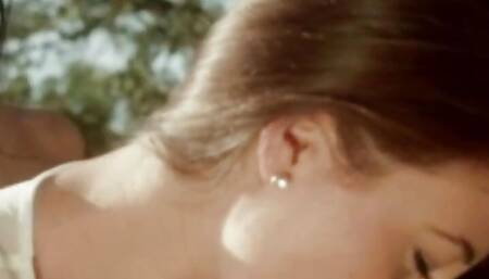 kissing and scissoring lesbian lust