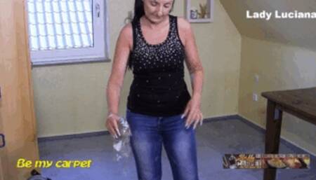 Lady Luciana vacuum confetti multi cam