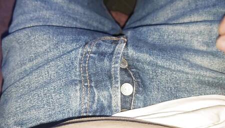 Pih in Levis 501 Jeans