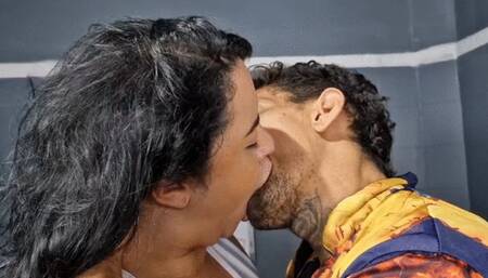 INSANE AND DELICIOUS DEEP KISSES BETWEEN 2 NAUGHTY FRIENDS - BY THAY FLORES AND JACK - CLIP 2