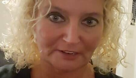 Blu sucks her boyfriends cock while he cooks