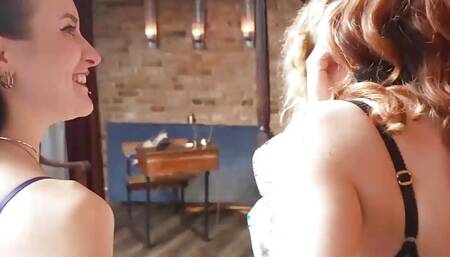 Influencer Maria Ludovicaa Shows How To Shoot Lesbian Scene