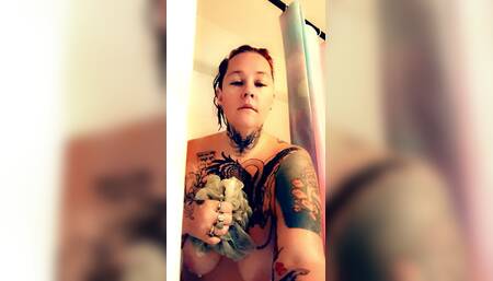 Naughty Milf Plays with all her Juiciness