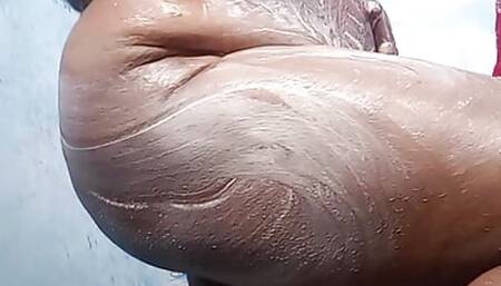Tamil aunty nude bathing video