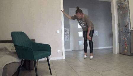 My shoes hurt my heels