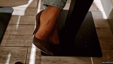 a hole in the pantyhose under the table HD wmv 1920x1080