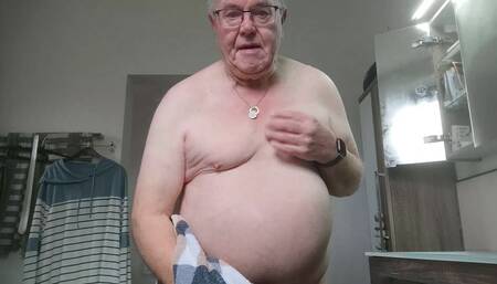 Bathroom Fun - Play, Piss, Dry