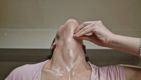 Neck Satisfaction