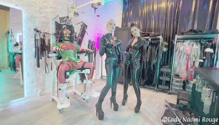 Strap-On Gangbang with three Latexladies