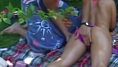 Couple enjoys hot fuck outside in the park