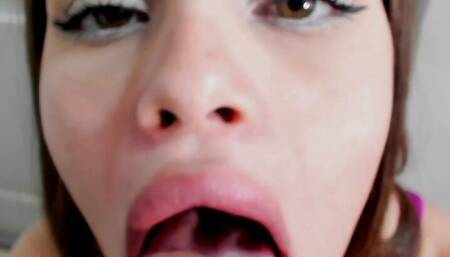 Swallow milk in full close-up