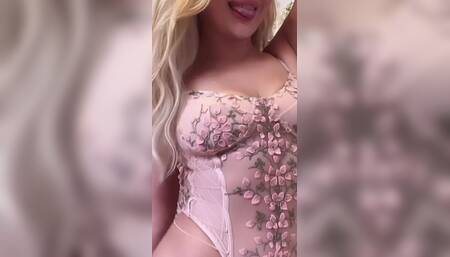 Do You Like Me in Pink? Do You Wanna Play?