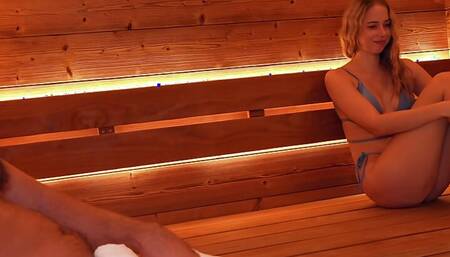 My Friend Has a Huge Dick, but a Diligent Girl and Coped with This Dick! a Man Seduces and Fucks a Cute Girl in a Sauna!