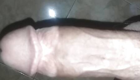 My boyfriend to handjob on New Year's Eve