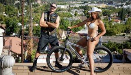 Halle Hayes - Toughlove