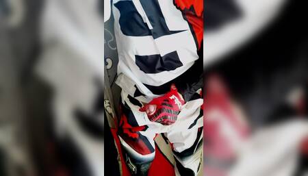 Hot Twink in Mxgear and Mxhelmet Jerk-off