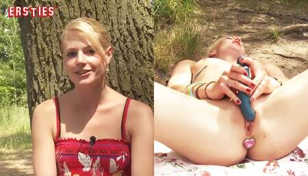 First-year students - student Isabella takes a dirty sunbath in the park
