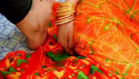 Desi Indian Boss Fucking His Secretary in His Farm.