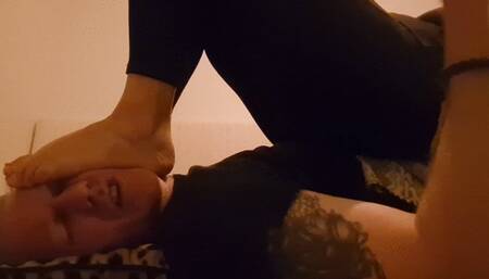 Ebony 70 kg sittin on slave (Shorter version)