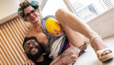 mature ass fucked by vegetable supplier