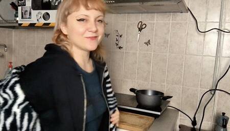 Penectomy: Another Happy Customer gift me his snack