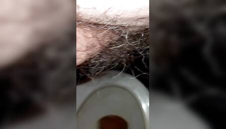 When I go to pee I always want to cum too.????