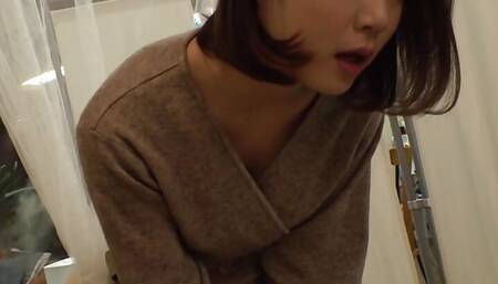 Mao Watanabe quits JAV to work as a blowjob hair stylist