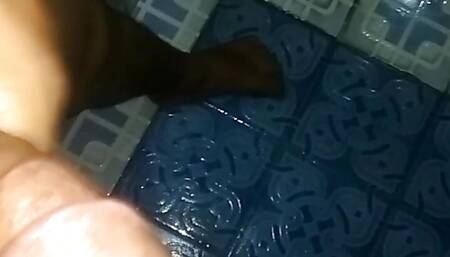 to do a handjob using baby oil while boyfriend is on vacation