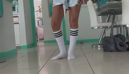 I secretly indulge my son’s friend who has a sock fetish to worship me socks