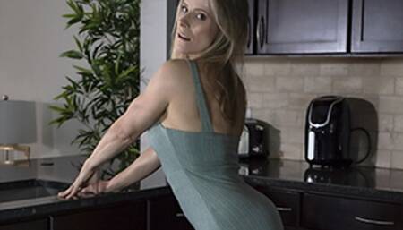 CEO Claire Irons' Feet Play & Seduction Tease (Full version) - 720 MP4