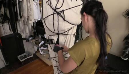 Patrick goes to the house of Elise Graves and gets tied up
