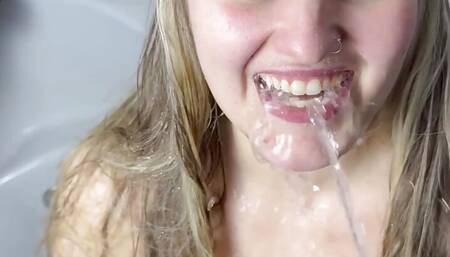 I'm a Little Pee Slut! Piss in My Mouth!