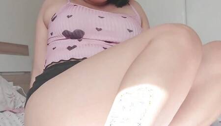 Big ass teen latina horny at webcam